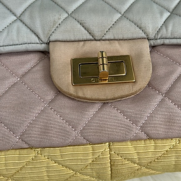 Chanel Tricolor Reissue 2.55 Quilted Canvas 226 Jumbo Flap Bag - Picture 8 of 12